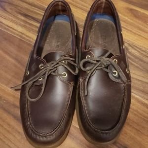 Sperry topsiders
